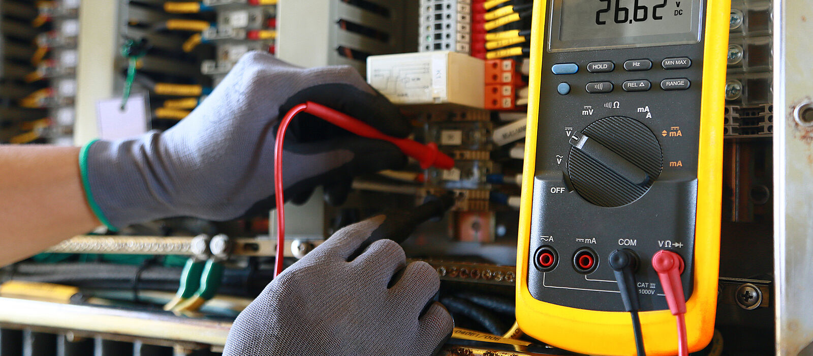 Cuadro eléctrico instalado por Renova Construct